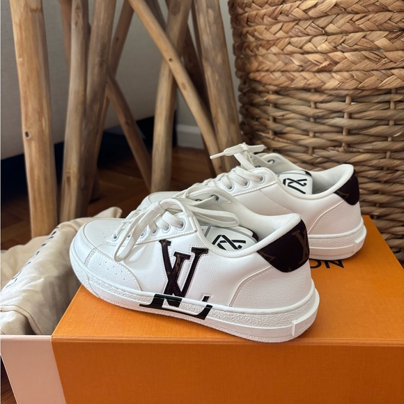 Louis Vuitton Women’s White and Dark Brown Trainer Sneakers (36) - Picture 1 of 9